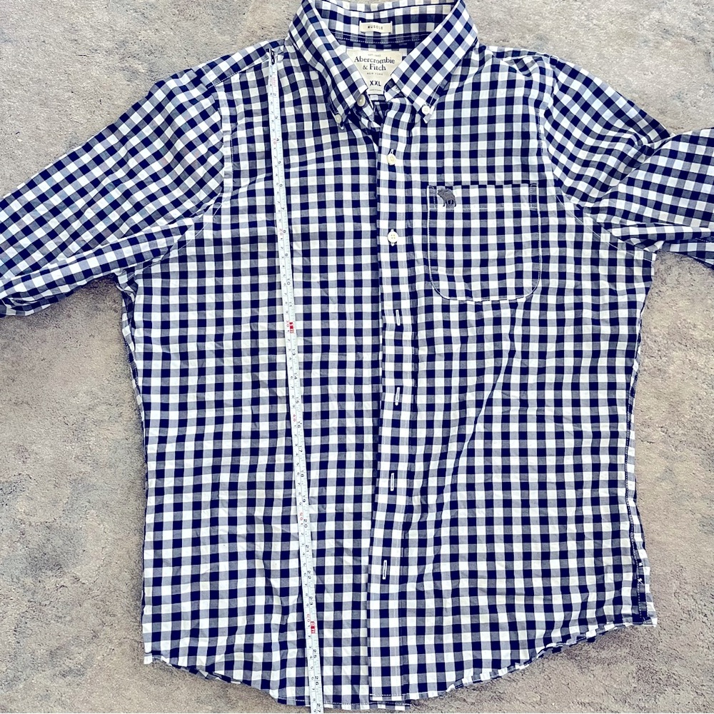 NWOT Abercrombie & Fitch button down. XXL runs small